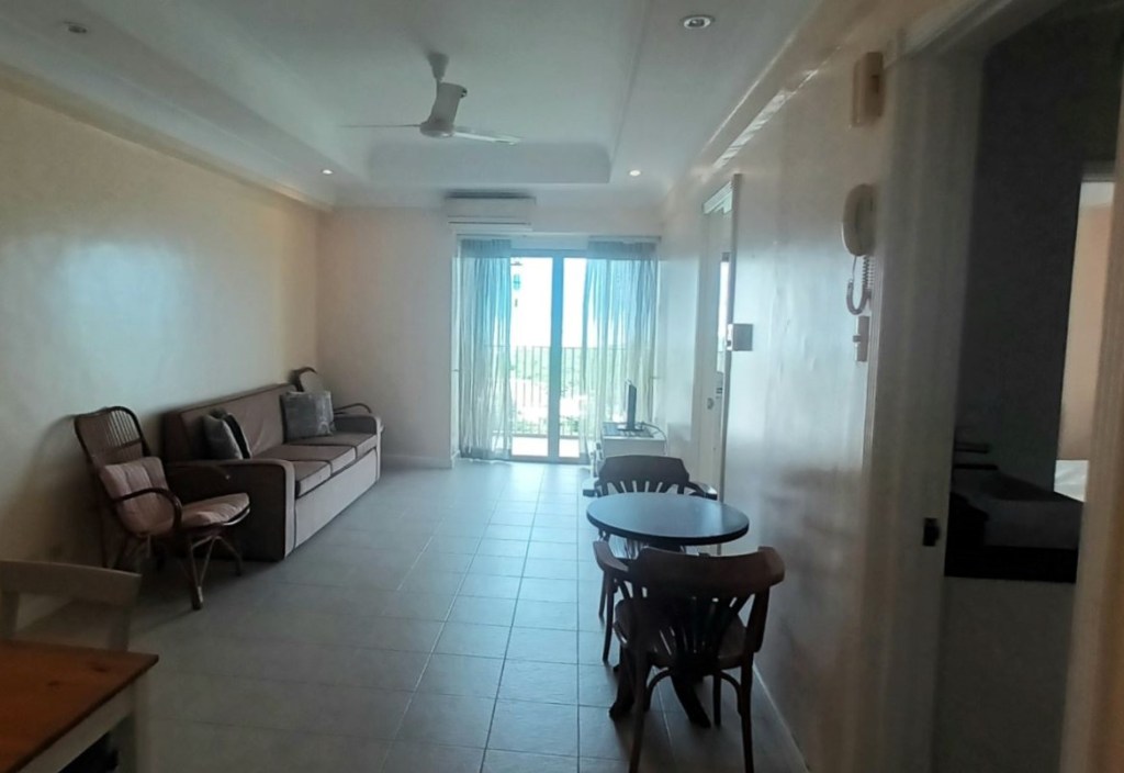 Mactan Condo 636 Living area